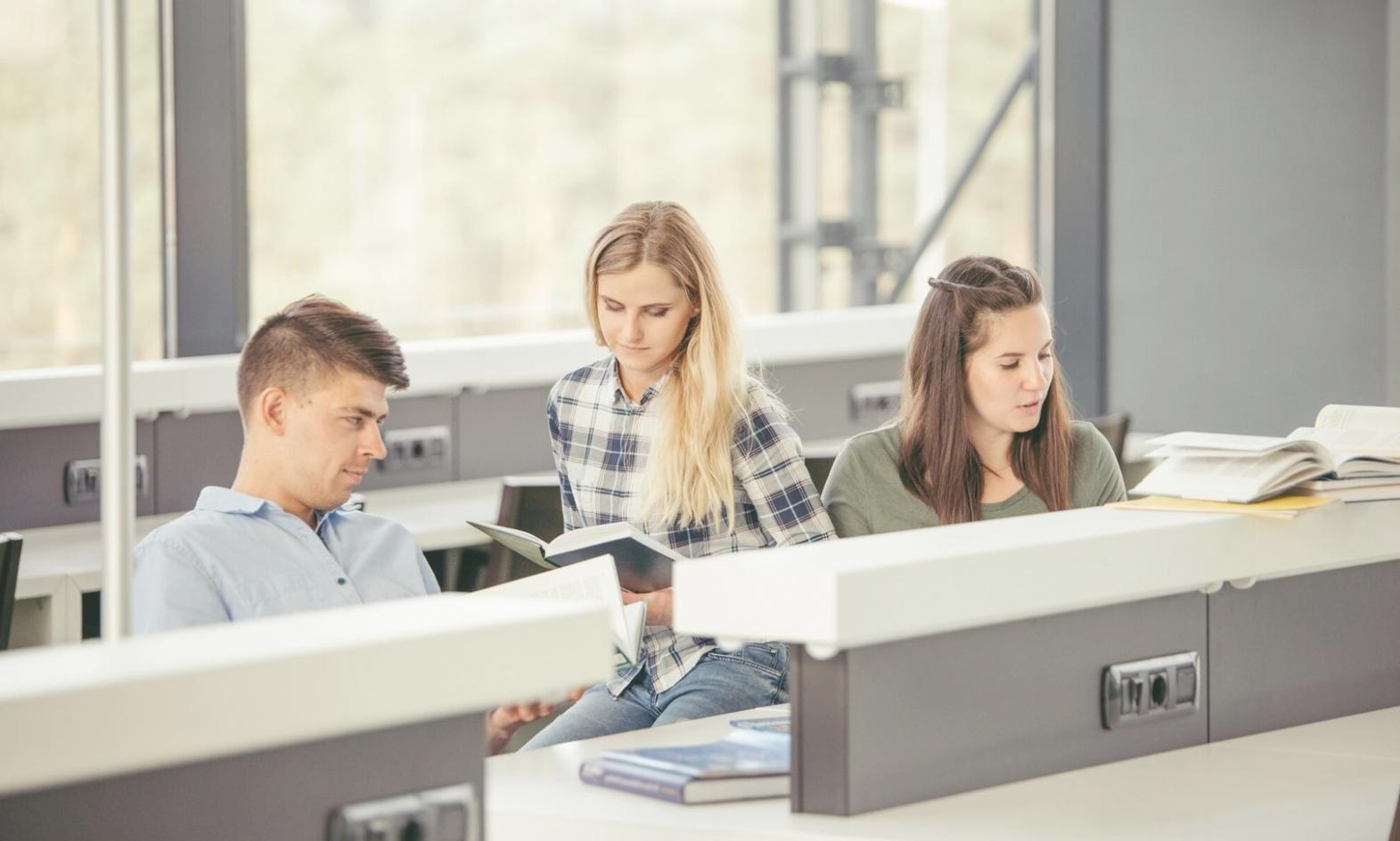 Digital financial technology trends and innovations